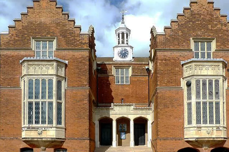 Harrow the Birthplace of Squash